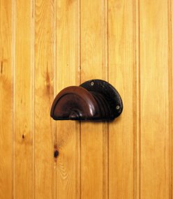 The Kensington tack holder